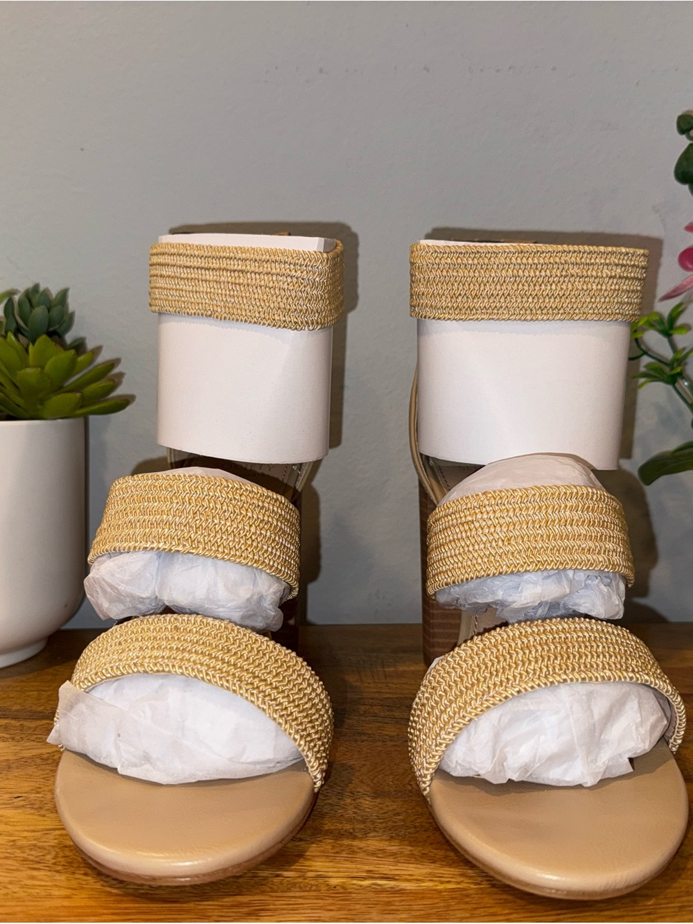 NWT - Oasis Society Boutique Tan Woven Strap Heeled Sandals
